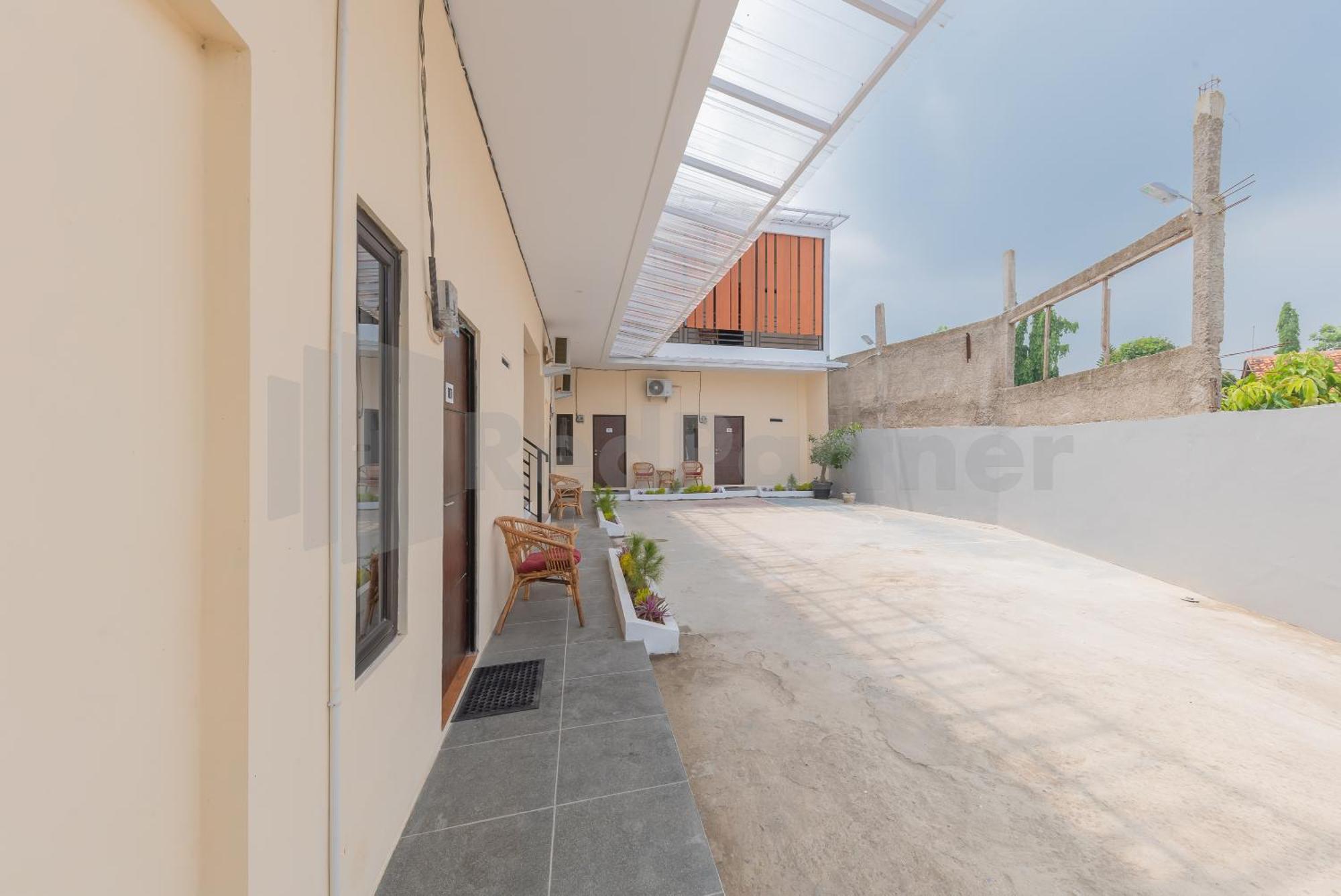 Tangkil  Rumah Panda Guesthouse Redpartner מראה חיצוני תמונה