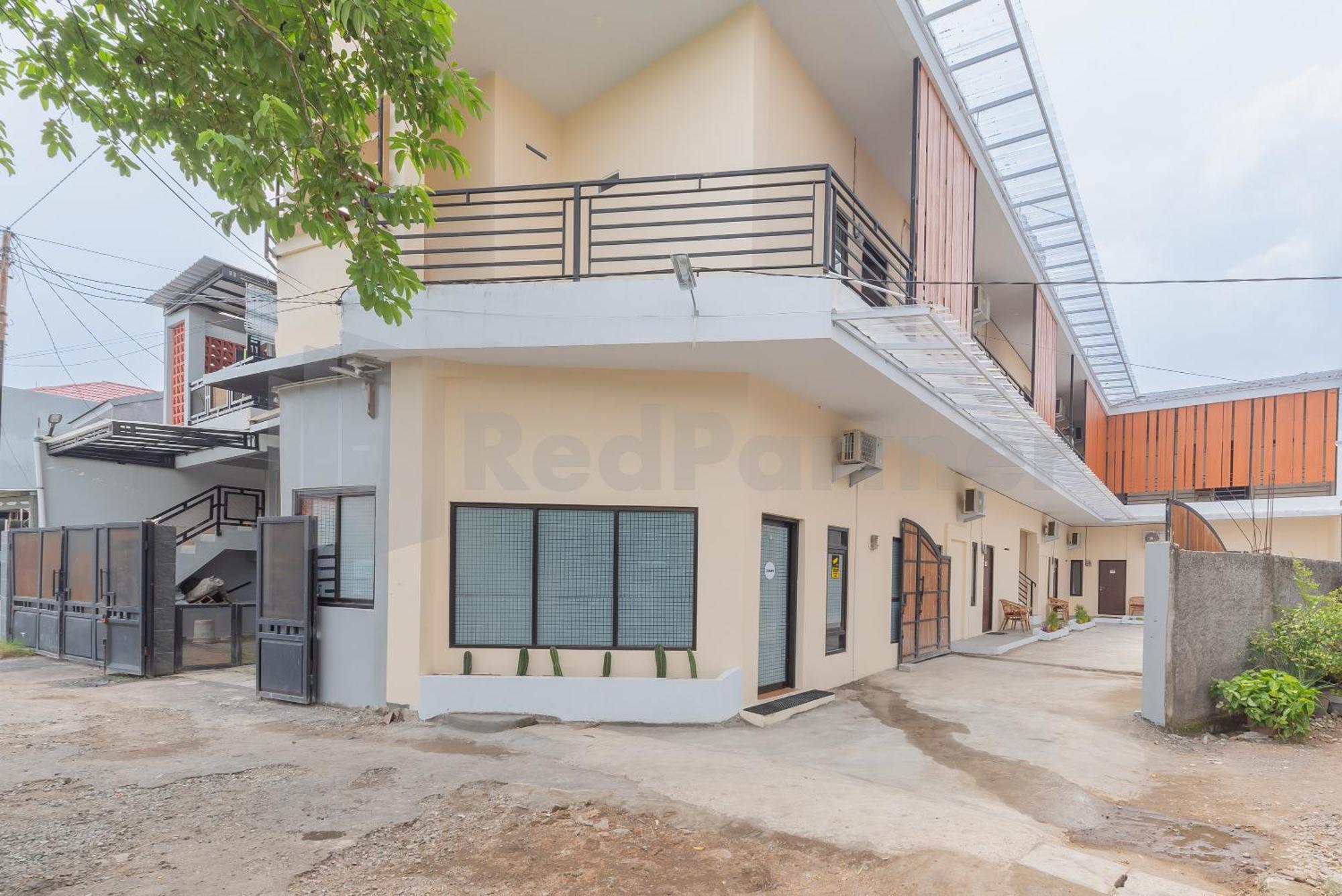Tangkil  Rumah Panda Guesthouse Redpartner מראה חיצוני תמונה